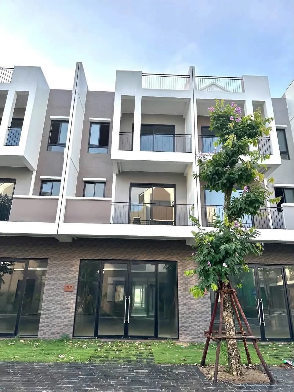 Bán nhà phố 4 tầng tại The Campus – Eco Central Park Vinh!