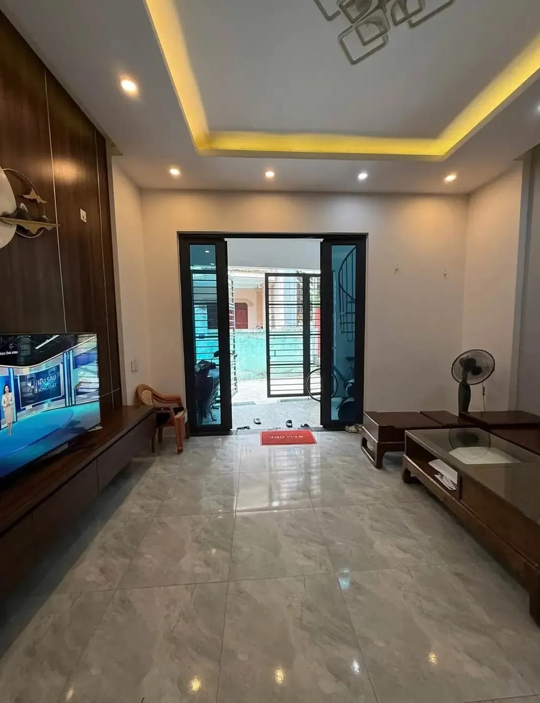 Bán nhà 3 tầng đẹp khu Hà Huy Tập, Vinh Phú, tp Vinh