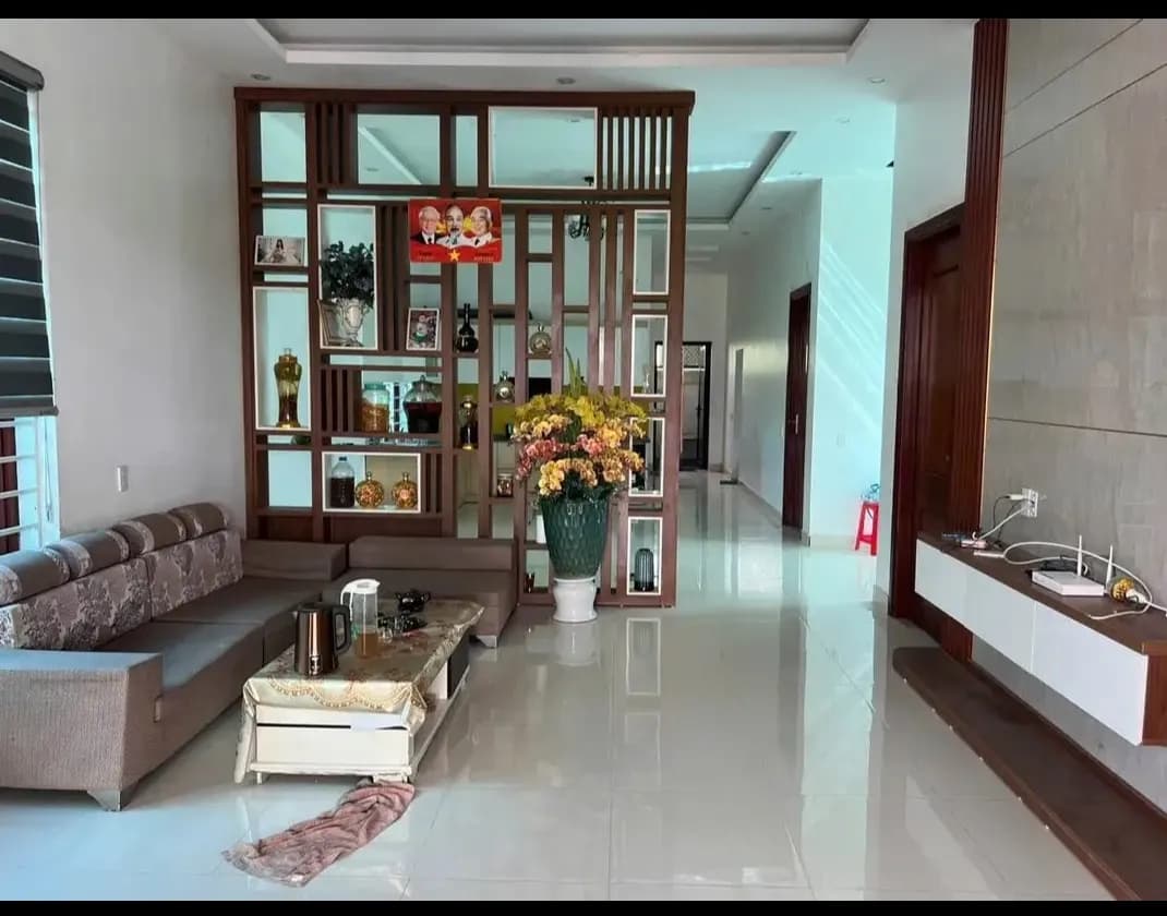 Bán nhà đẹp khối 6 Nghi Phong, cạnh chợ Lò Vôi, đường Vinh - Cửa hội
