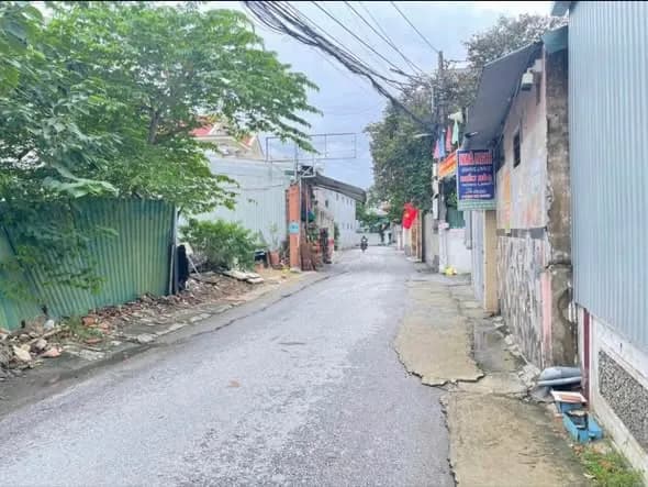 Bán Lô đất đẹp Khối 10 quán bàu, Vinh Hưng, Nghệ An ngõ Hồ Bá Kiện - Bùi Dương Lịch