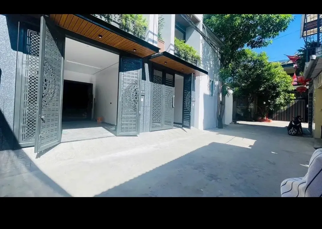 NHÀ ĐẸP 3 TẦNG NGÕ ĐƯỜNG TRƯỜNG CHINH - LÊ LỢI CÁCH CHỢ GA 200m