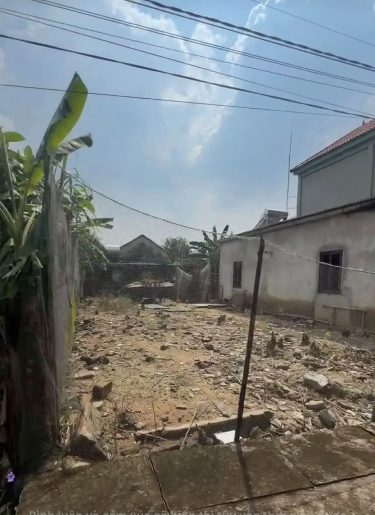 BÁN ĐẤT KIM LIÊN LÀNG SEN QUÊ BÁC — NAM ĐÀN